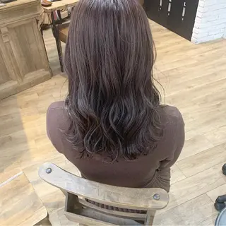 ロング カラー いけだ　ひかり ハイライトくびれヘアのヘアスタイル