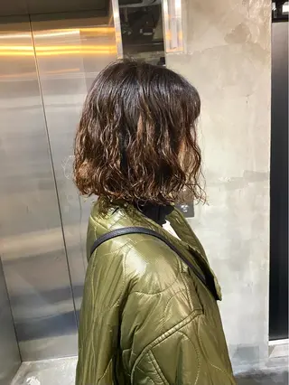 ミディアム カラー パーマ 八戸パーマ/メンズパ ーマ/シンゴ。のヘアスタイル