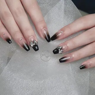 ネイル Maggie Nail🦩のネイルデザイン