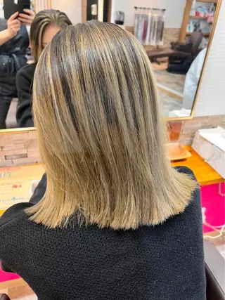 ミディアム カラー ヘアカラー&縮毛矯正 STAR☆RIVERのヘアスタイル