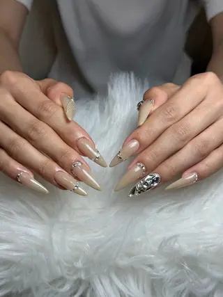 ネイル Julli NailStudioのネイルデザイン