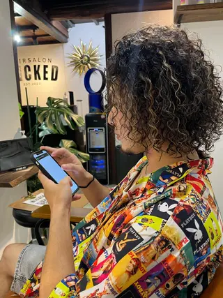 ロング パーマ 東風上 亮介のヘアスタイル