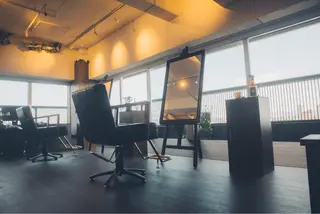 ショート カラー パーマ メンズ アシスタント スタイリストのマツエク・マツパデザイン