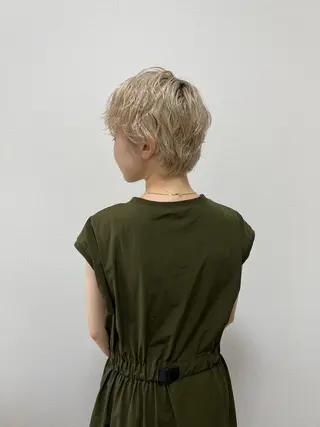 カラー yuu /N° 大分中央町店のヘアスタイル