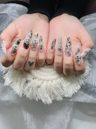 ネイル Lee Nails チップ長さだし専門店のネイルデザイン