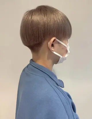 ショート カラー 唐澤 千尋のヘアスタイル