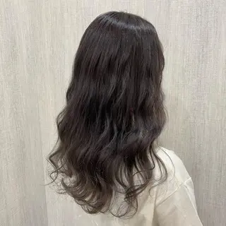 ロング カラー 🫧透け感⋆艶髪💎 山口アヤカのヘアスタイル