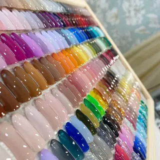 ネイル ココティエ所属・ココティエ 藤本のネイルデザイン