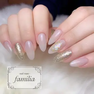 ネイル -nailroom- familiaのネイルデザイン