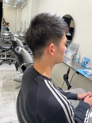 メンズ 赤み無し柔らかカラー 【梅田】madokaのヘアスタイル