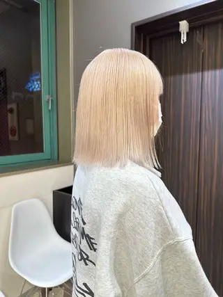 ミディアム カラー 天神大名/ブリーチ 鶴岡和幸/ハイトーンのヘアスタイル