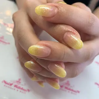 ネイル ネイルリボン 受付スタッフのネイルデザイン