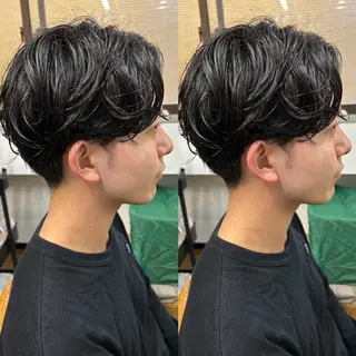 ショート パーマ メンズ 口コミ150件超え 💬☘️笹岡航太のヘアスタイル