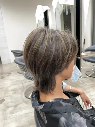 ショート カラー 芳賀 風斗のヘアスタイル