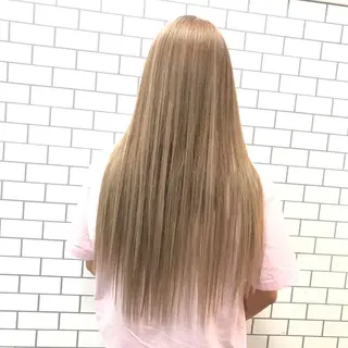 ロング GENDER hair &eyeのヘアスタイル