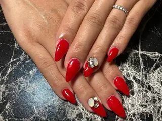 ミディアム ネイル ✴︎ Delightのネイルデザイン