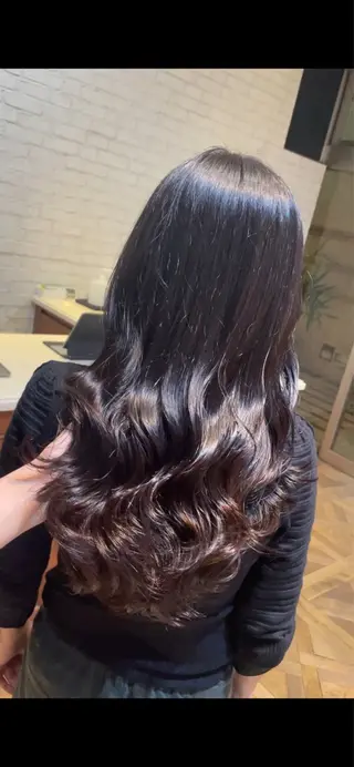 ロング パーマ ご新規様限定 透明感カラーKANAのヘアスタイル