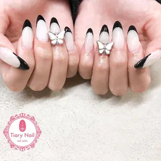 ネイル tiarynail K K🐼のネイルデザイン