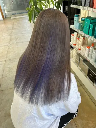 ロング カラー 小澤 志穂のヘアスタイル