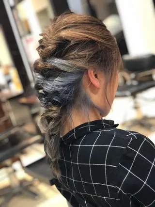 カラー 手塚 亮汰のヘアスタイル
