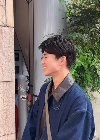 ショート パーマ メンズ 山口 陸のヘアスタイル