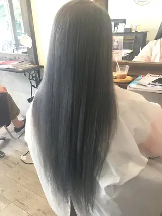 ロング 松本 亮のヘアスタイル