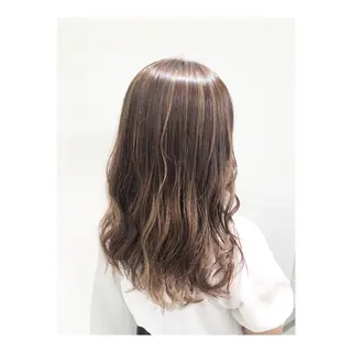 ロング カラー あらい なつみのヘアスタイル