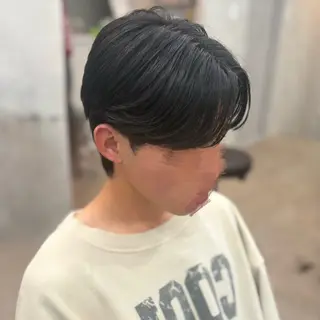 メンズ フェザーパーマ🦋 毛流れ🖤ayaneのヘアスタイル
