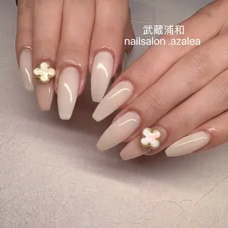 ネイル R inのネイルデザイン