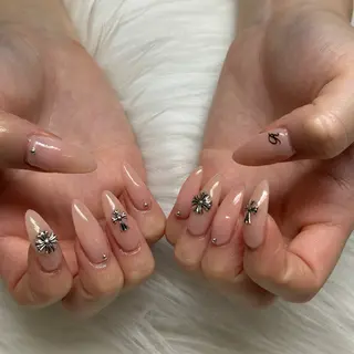 ネイル 💖𝓜𝓲𝓸 /3月予約受付中💖のネイルデザイン