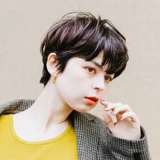 ショート mit セン北のヘアスタイル