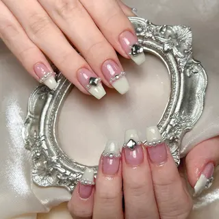 ネイル Maggie Nail🦩のネイルデザイン