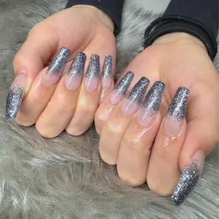 ネイル Tobayama 🐈‍⬛໒꒱· ﾟのネイルデザイン