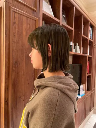 ショート ボブ ホノカのヘアスタイル