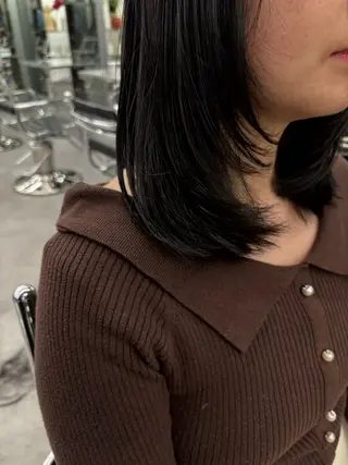 セミロング 佐藤 莉子のヘアスタイル