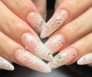 ネイル 新山 聖のネイルデザイン