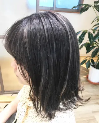 ミディアム カラー 稲荷 友美のヘアスタイル
