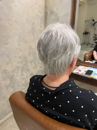 ショート パーマ 西川 舞彩のヘアスタイル