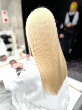 カラー 🦋ハイトーン×ア レンジ💫Leenaのヘアスタイル