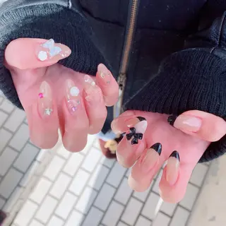 ネイル マジョリカ ブルーのネイルデザイン