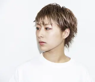 ショート YOKOI SHINJIのヘアスタイル