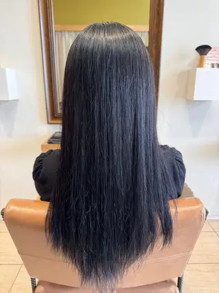 ロング フカモト カエデのヘアスタイル