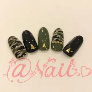 ネイル 小尾 栞のネイルデザイン