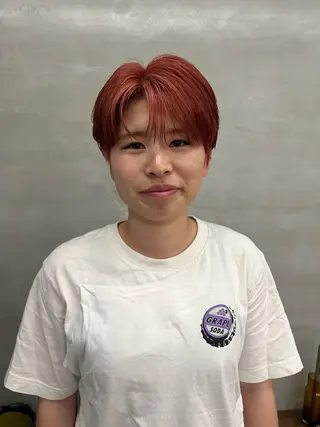 ショート カラー サカモト ナオミのヘアスタイル