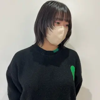 ミディアム カラー nonoka オリーブ/レイヤーのヘアスタイル