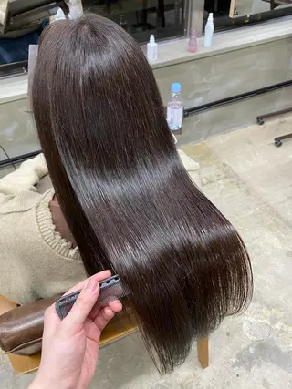 ロング 茜璃/ブリーチカラー /レイヤーカットのヘアスタイル