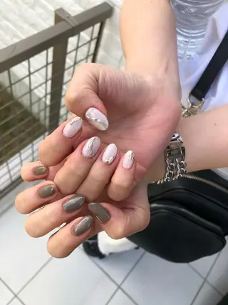 ネイル émus nail Mamiのネイルデザイン