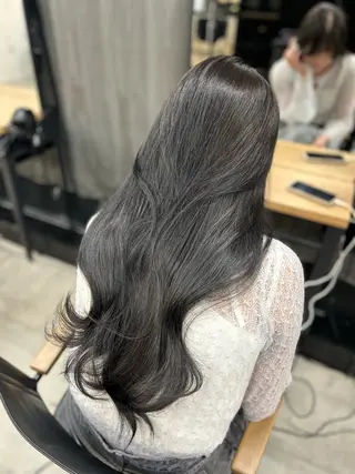 ロング 女性らしいモテヘア 韓国ヘアhikariのヘアスタイル