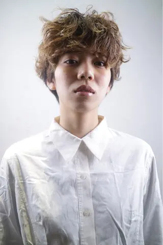 ショート パーマ 傷ませない縮毛矯正／ 吉岡 美江のヘアスタイル