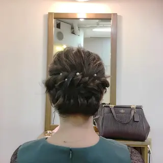ショート ヘアアレンジ 塩崎 春香のヘアスタイル